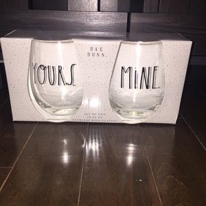 🍷 Yours & Mine Wine Glasses